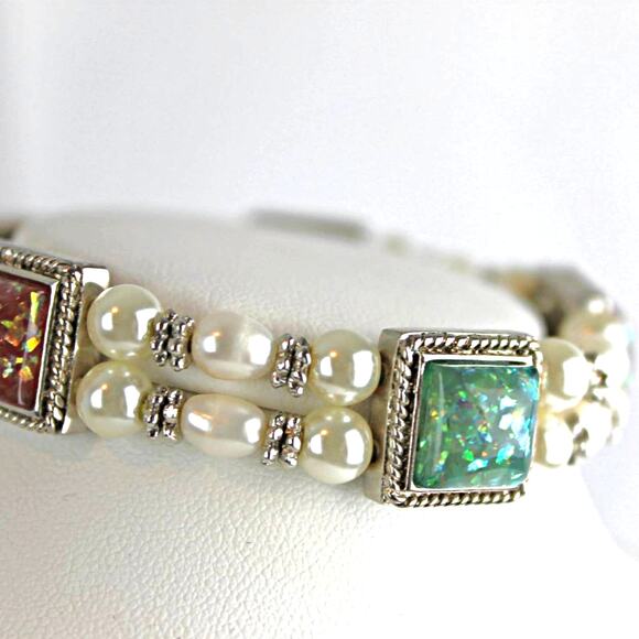 Aurora Borealis & Faux Pearls Stretch Bracelet - Picture 1 of 7
